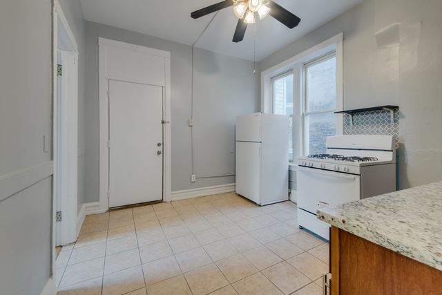 2511 W Le Moyne Street 3, Chicago, IL 60622