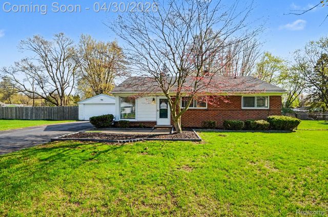 4884 Sundale Drive, Independence Charter Township, MI 48346