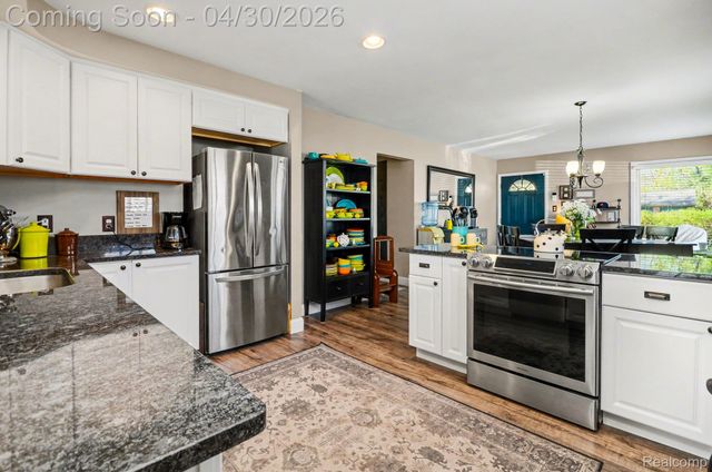 4884 Sundale Drive, Independence Charter Township, MI 48346