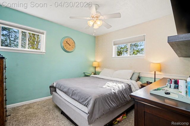 4884 Sundale Drive, Independence Charter Township, MI 48346