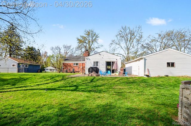 4884 Sundale Drive, Independence Charter Township, MI 48346