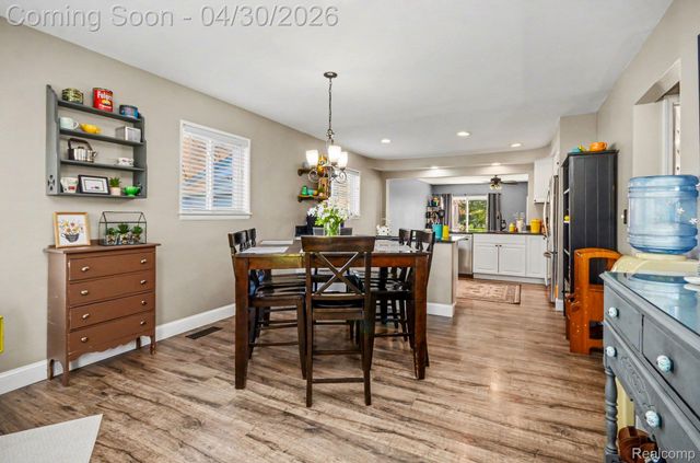 4884 Sundale Drive, Independence Charter Township, MI 48346