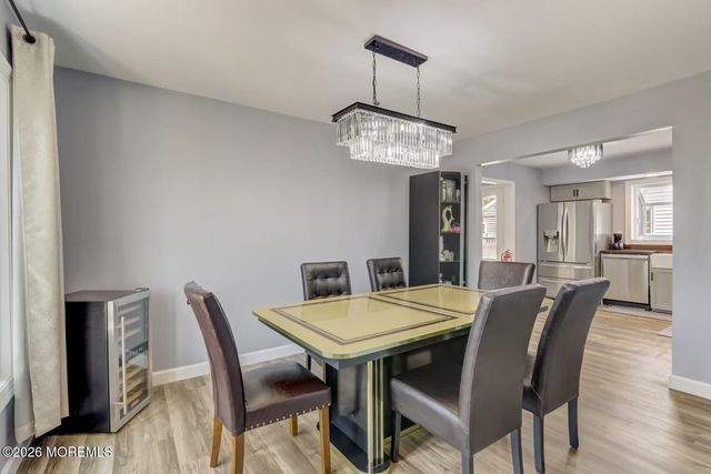 1 Pine Crest Drive, Toms River, NJ 08753