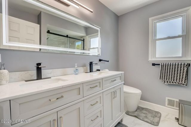 1 Pine Crest Drive, Toms River, NJ 08753