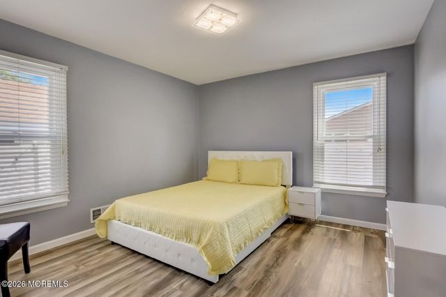 1 Pine Crest Drive, Toms River, NJ 08753