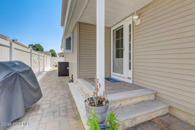 1 Pine Crest Drive, Toms River, NJ 08753