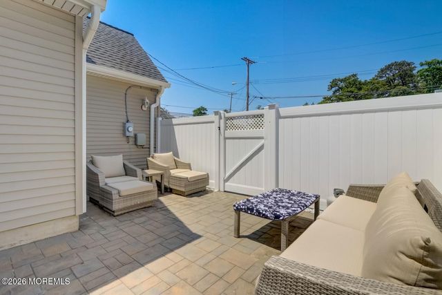 1 Pine Crest Drive, Toms River, NJ 08753