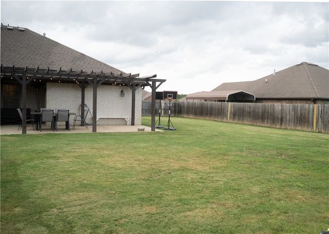 1001 Red Oak Street, Elkins, AR 72727