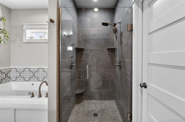 5360 Stone Garden Drive, Marion Township, MI 48843