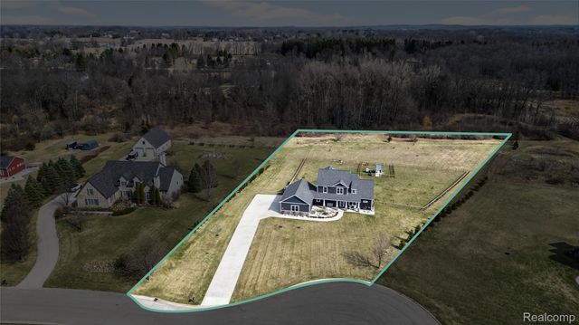 5360 Stone Garden Drive, Marion Township, MI 48843