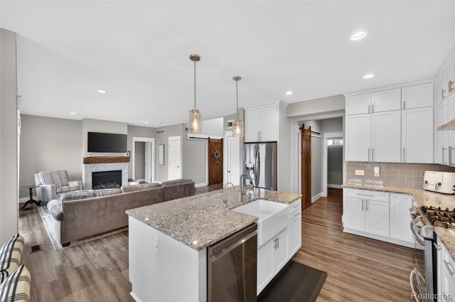 5360 Stone Garden Drive, Marion Township, MI 48843