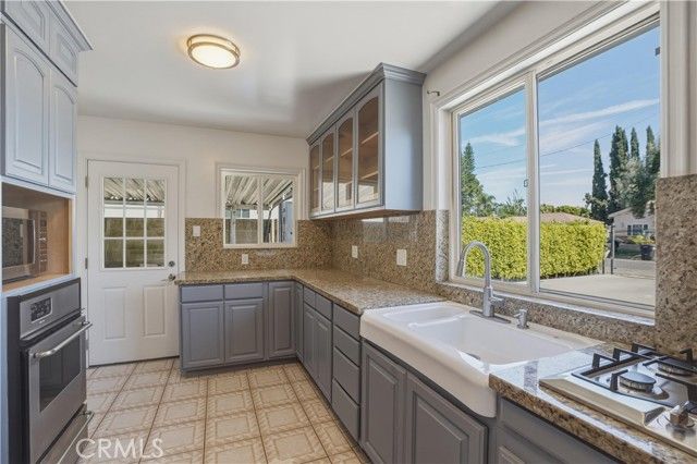 6527 Buffalo, Van Nuys (los Angeles), CA 91401