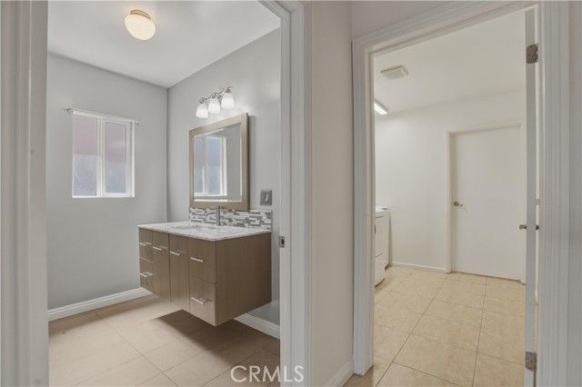6527 Buffalo, Van Nuys (los Angeles), CA 91401