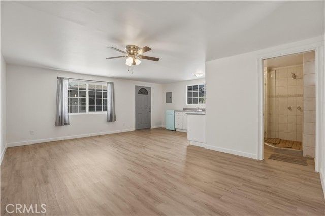 6527 Buffalo, Van Nuys (los Angeles), CA 91401
