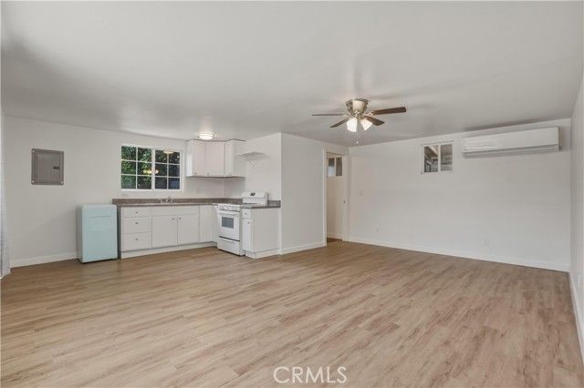 6527 Buffalo, Van Nuys (los Angeles), CA 91401