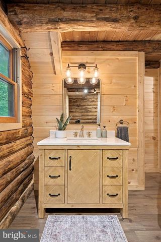 24 WINSLOW RD, Fredericksburg, VA 22406