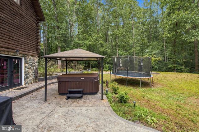 24 WINSLOW RD, Fredericksburg, VA 22406
