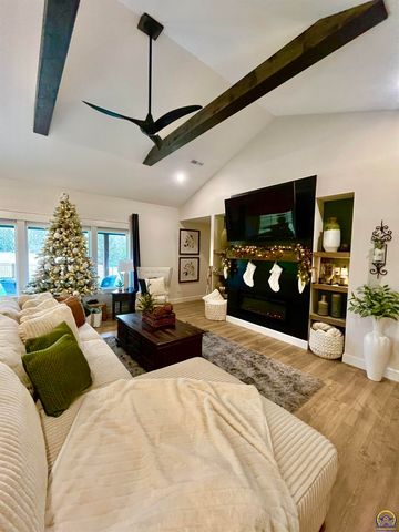 2314 NW 49th TER, Topeka, KS 66618