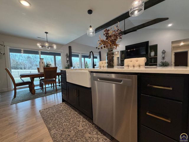 2314 NW 49th TER, Topeka, KS 66618