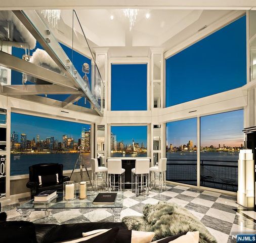 600 Harbor Boulevard 1079-81, Weehawken, NJ 07086