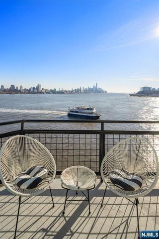 600 Harbor Boulevard 1079-81, Weehawken, NJ 07086