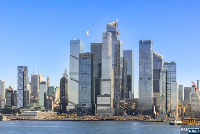 600 Harbor Boulevard 1079-81, Weehawken, NJ 07086