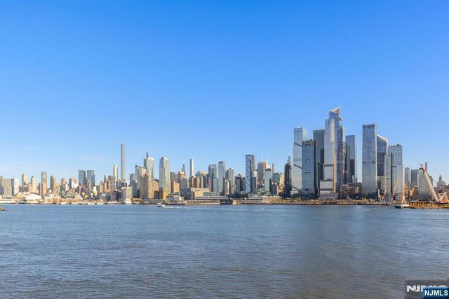 600 Harbor Boulevard 1079-81, Weehawken, NJ 07086