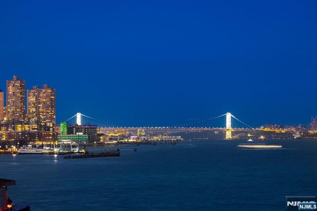 600 Harbor Boulevard 1079-81, Weehawken, NJ 07086