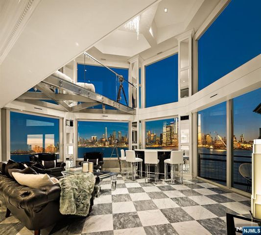 600 Harbor Boulevard 1079-81, Weehawken, NJ 07086