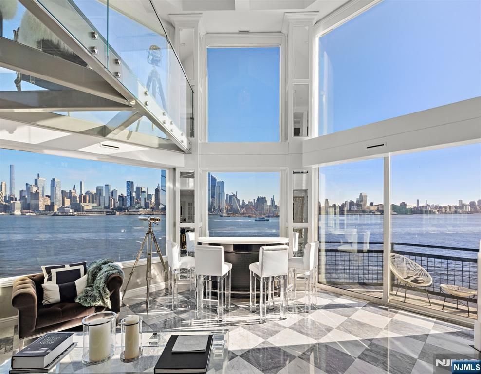 600 Harbor Boulevard 1079-81, Weehawken, NJ 07086