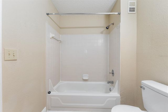 3705 SW 27TH STREET 214, Gainesville, FL 32608