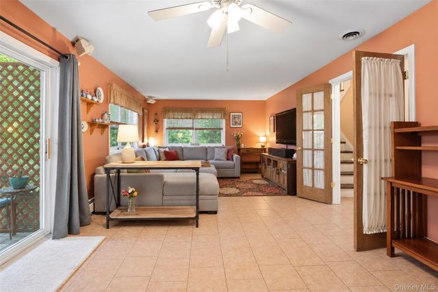 15 Aron Court, Spring Valley, NY 10977