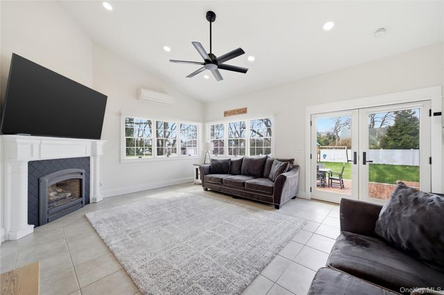 125 S Bayview Avenue, Amityville, NY 11701