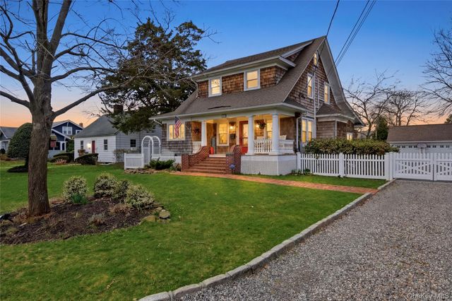 125 S Bayview Avenue, Amityville, NY 11701