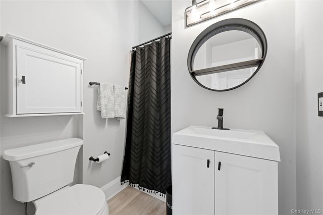 125 S Bayview Avenue, Amityville, NY 11701