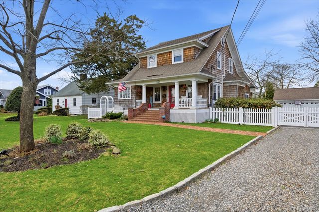 125 S Bayview Avenue, Amityville, NY 11701