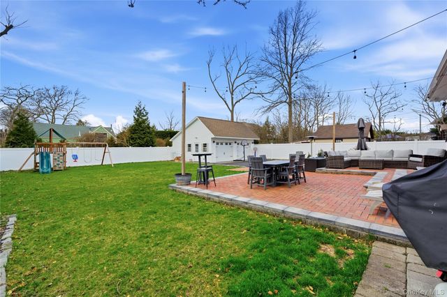 125 S Bayview Avenue, Amityville, NY 11701