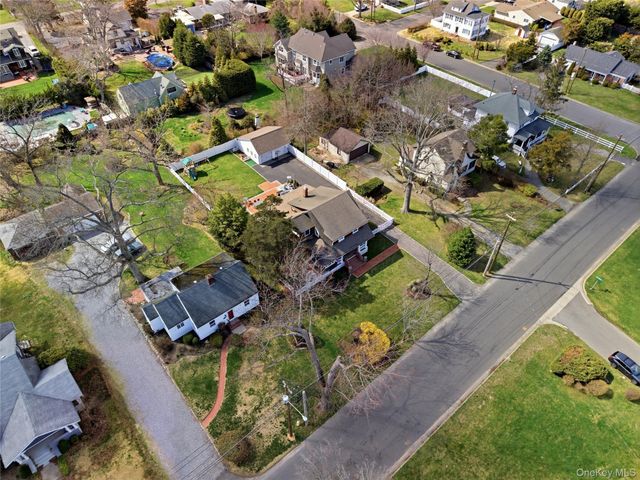 125 S Bayview Avenue, Amityville, NY 11701