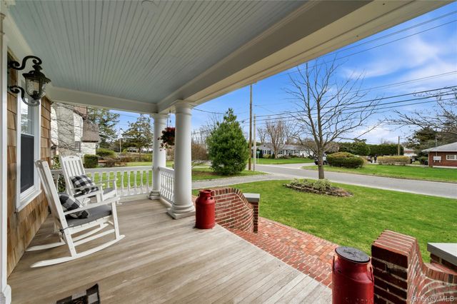 125 S Bayview Avenue, Amityville, NY 11701