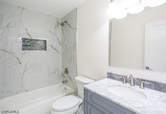 225 Georgetown BLVD, Naples, FL 34112