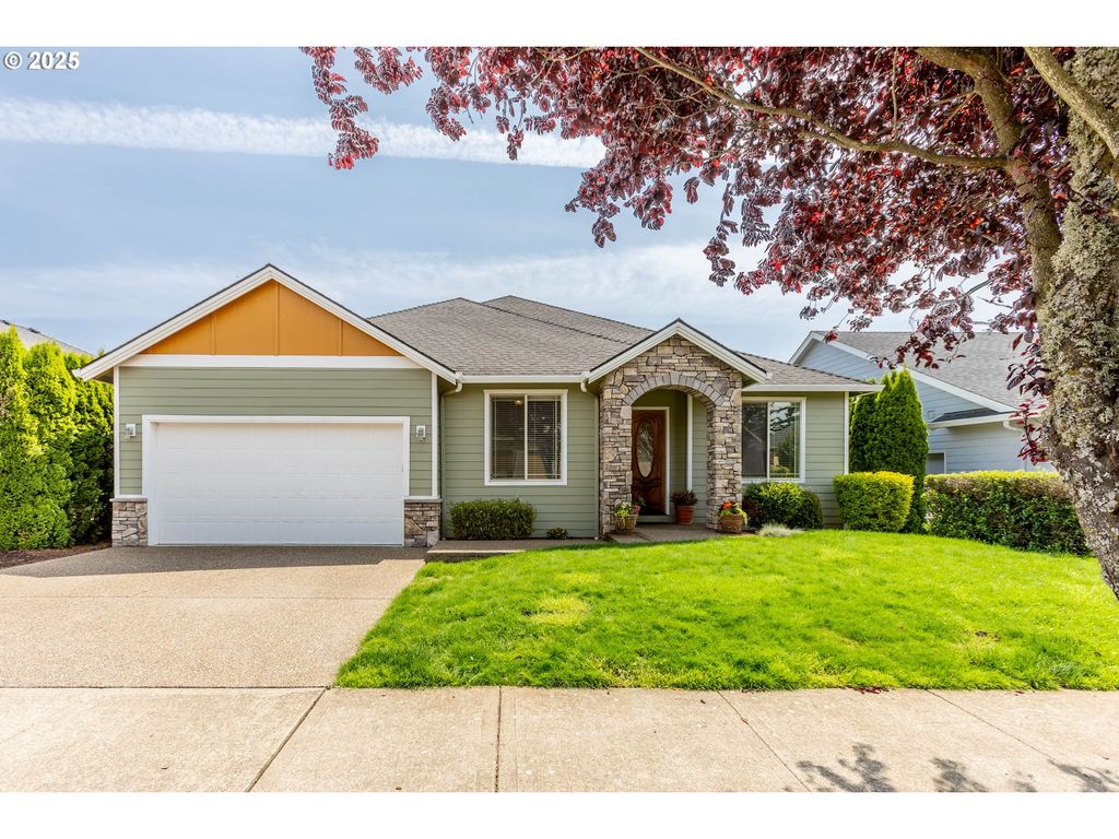 372 EAGLE FEATHER St Nw, Salem, OR 97304