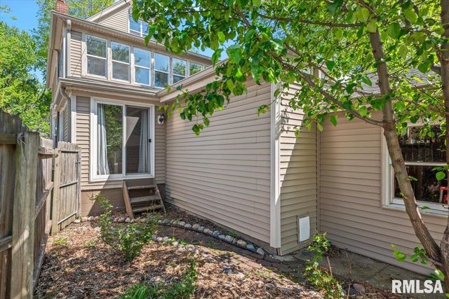 841 S GLENWOOD Avenue, Springfield, IL 62704