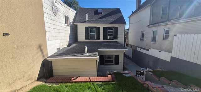 11 Van Tuyl Street, Staten Island, NY 10301