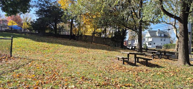 11 Van Tuyl Street, Staten Island, NY 10301
