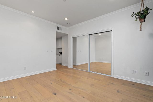 4805 Bellflower Avenue 108, North Hollywood, CA 91601