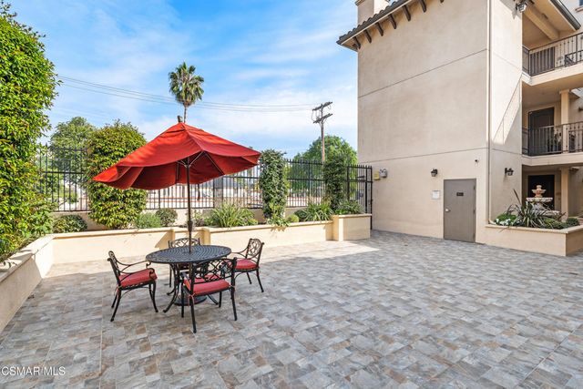 4805 Bellflower Avenue 108, North Hollywood, CA 91601