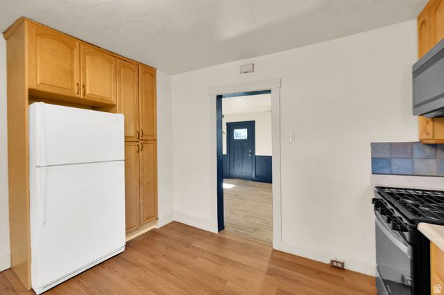 620 E REDONDO AVE, Salt Lake City, UT 84105