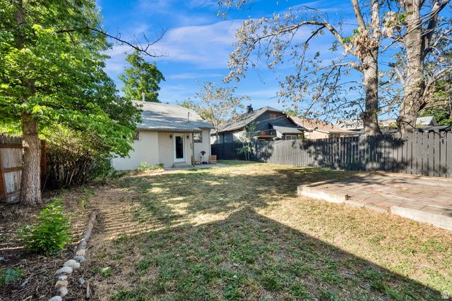 620 E REDONDO AVE, Salt Lake City, UT 84105