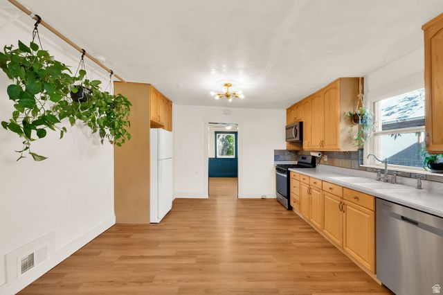 620 E REDONDO AVE, Salt Lake City, UT 84105
