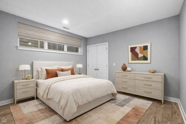 2234 W HURON Street, Chicago, IL 60612